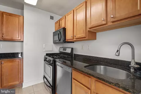 1220 Blair Mill Rd #709, Silver Spring, MD 20910 photo 16