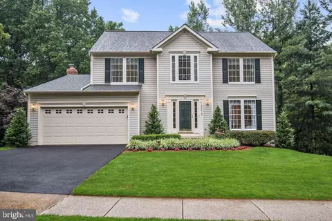 19214 Ranworth Dr, Germantown, MD 20874