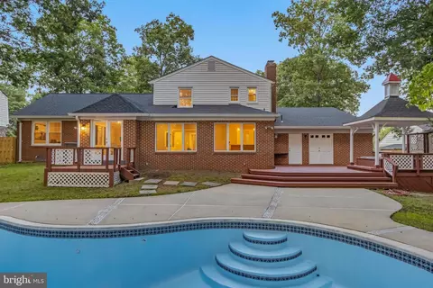 11208 Old Post Rd, Potomac, MD 20854 photo 3