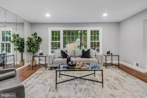 11208 Old Post Rd, Potomac, MD 20854 photo 23