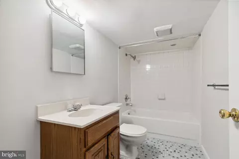 2205 Dennis Ave, Silver Spring, MD 20902 photo 18