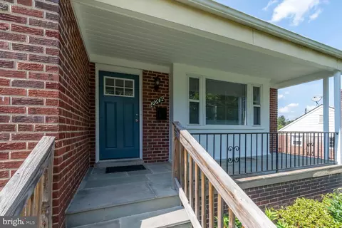 2205 Dennis Ave, Silver Spring, MD 20902 photo 3