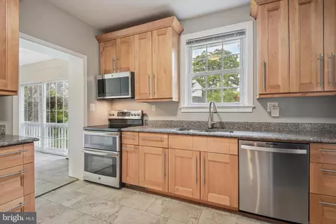 1916 Wallace Ave, Silver Spring, MD 20902 photo 9