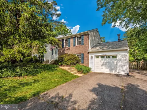 17109 Chiswell Rd, Poolesville, MD 20837 photo 2