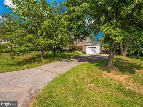 17109 Chiswell Rd, Poolesville, MD 20837 photo 4