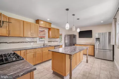 2114 Arcola Ave, Silver Spring, MD 20902 photo 6