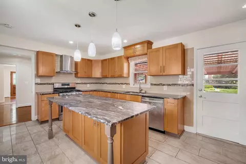 2114 Arcola Ave, Silver Spring, MD 20902 photo 8