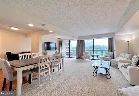7401 Westlake Ter #1006, Bethesda, MD 20817