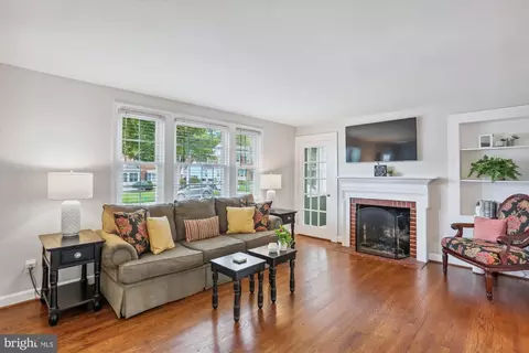 109 E Indian Spring Dr, Silver Spring, MD 20901 photo 4