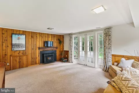 10602 Woodsdale Dr, Silver Spring, MD 20901 photo 11