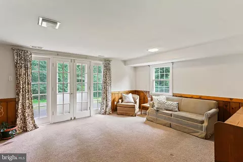 10602 Woodsdale Dr, Silver Spring, MD 20901 photo 10