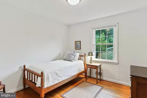 10602 Woodsdale Dr, Silver Spring, MD 20901 photo 17