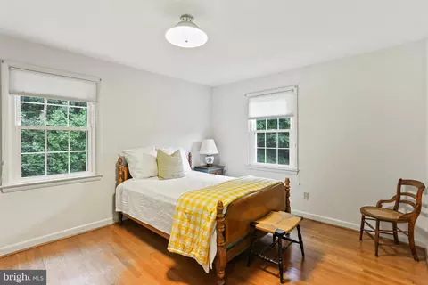 10602 Woodsdale Dr, Silver Spring, MD 20901 photo 13