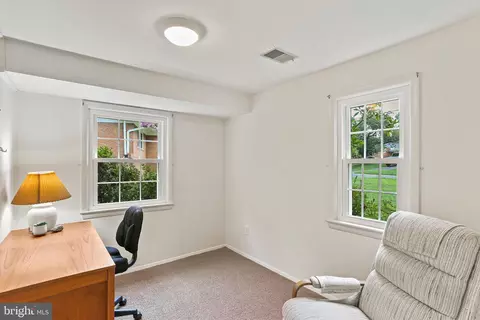 10602 Woodsdale Dr, Silver Spring, MD 20901 photo 23