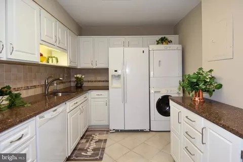 15115 Interlachen Dr #3-120, Silver Spring, MD 20906 photo 13