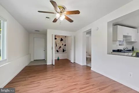 4305 Ferrara Dr, Silver Spring, MD 20906 photo 17