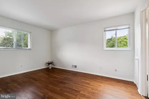 4305 Ferrara Dr, Silver Spring, MD 20906 photo 11
