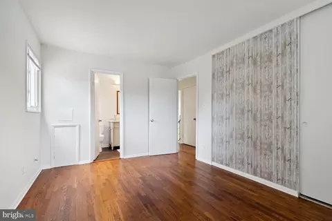 4305 Ferrara Dr, Silver Spring, MD 20906 photo 9