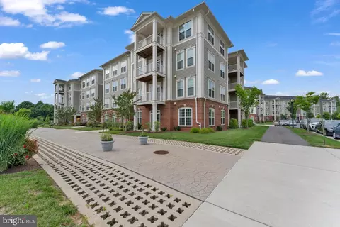 3911 Doc Berlin Dr #15, Silver Spring, MD 20906