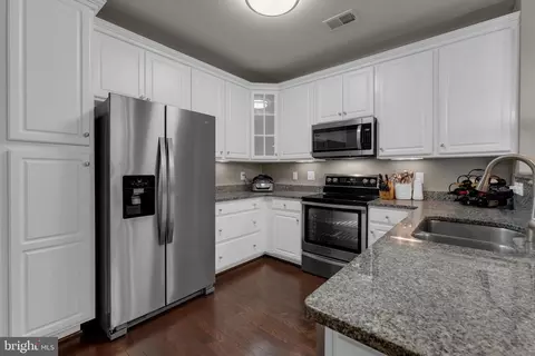 3911 Doc Berlin Dr #15, Silver Spring, MD 20906 photo 8