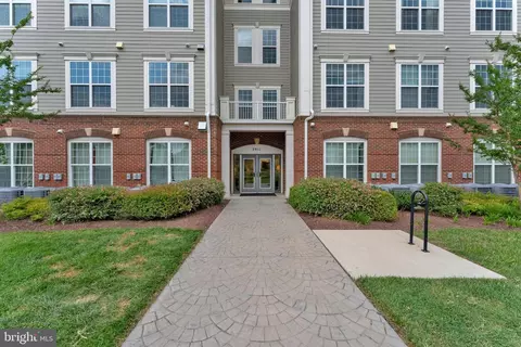 3911 Doc Berlin Dr #15, Silver Spring, MD 20906 photo 2