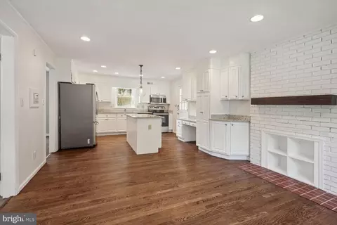 10411 Gatewood Ter, Silver Spring, MD 20903 photo 7