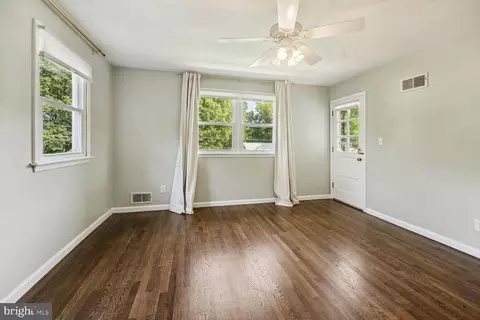 10411 Gatewood Ter, Silver Spring, MD 20903 photo 24
