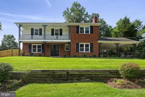 10411 Gatewood Ter, Silver Spring, MD 20903 photo 2