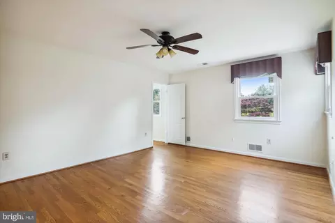 13625 Creekside Dr, Silver Spring, MD 20904 photo 40