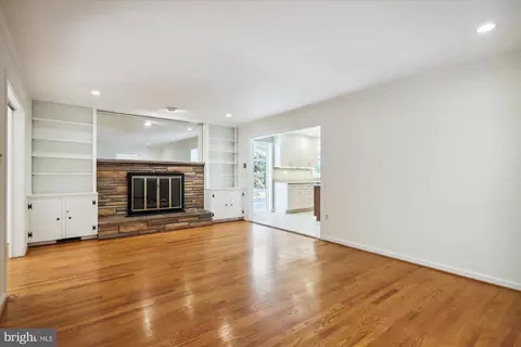 13625 Creekside Dr, Silver Spring, MD 20904 photo 27