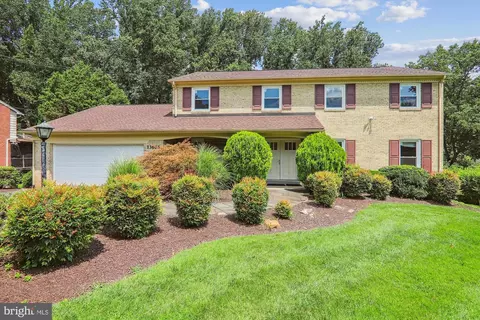 13625 Creekside Dr, Silver Spring, MD 20904