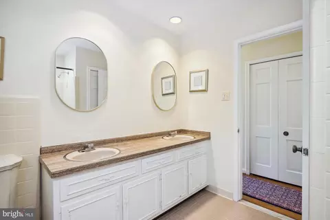 13625 Creekside Dr, Silver Spring, MD 20904 photo 58