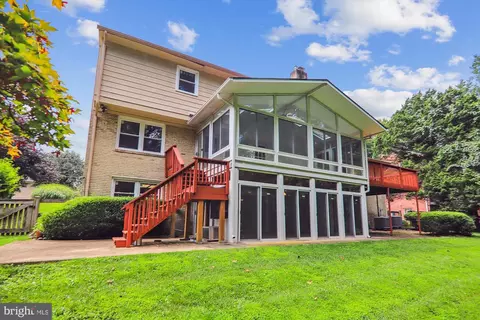 13625 Creekside Dr, Silver Spring, MD 20904 photo 5