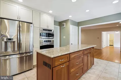 13625 Creekside Dr, Silver Spring, MD 20904 photo 22