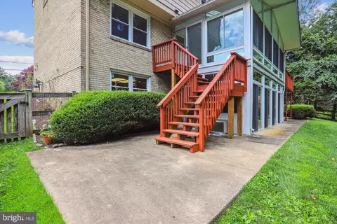 13625 Creekside Dr, Silver Spring, MD 20904 photo 9