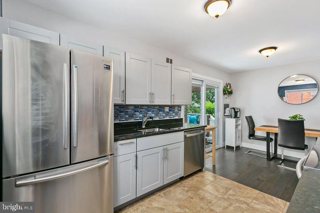 2817 Kingswell Dr, Silver Spring, MD 20902 photo 12