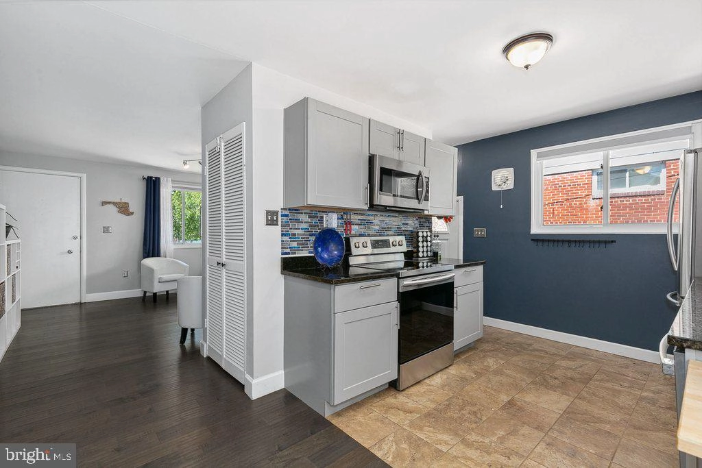 2817 Kingswell Dr, Silver Spring, MD 20902 photo 18