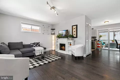2817 Kingswell Dr, Silver Spring, MD 20902 photo 11