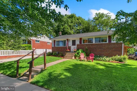 2817 Kingswell Dr, Silver Spring, MD 20902 photo 3