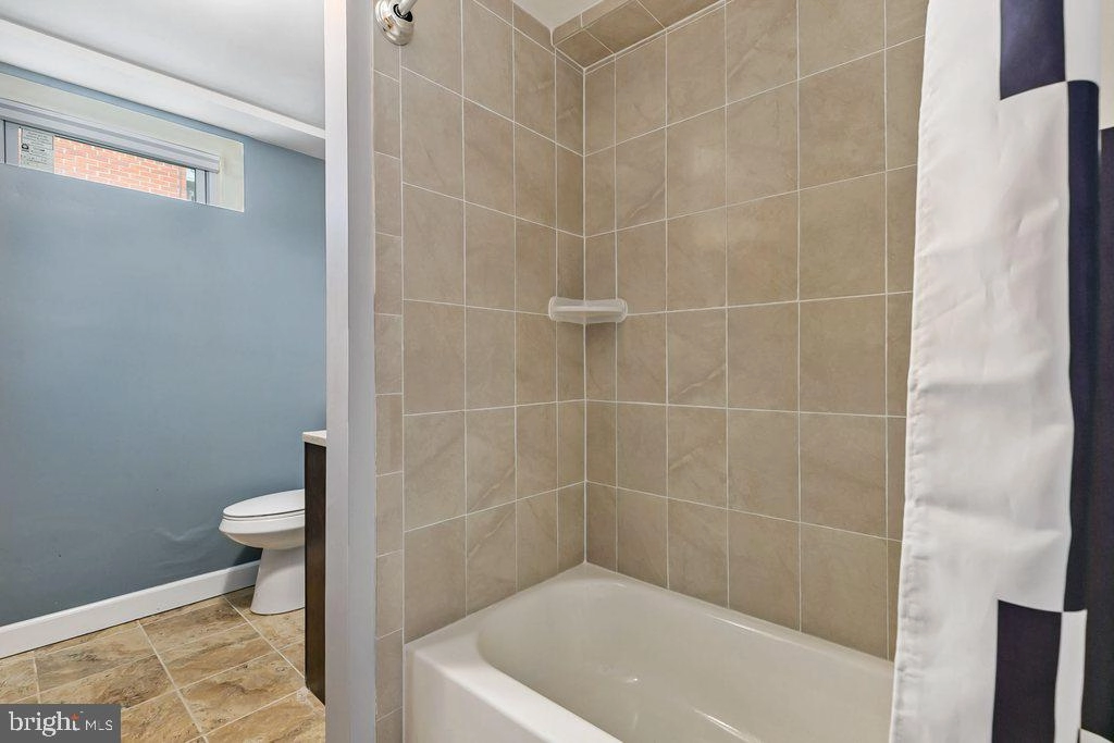 2817 Kingswell Dr, Silver Spring, MD 20902 photo 35