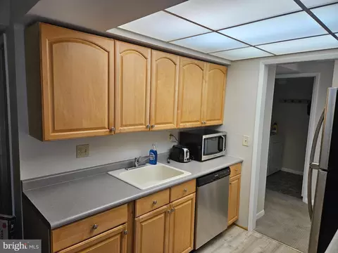 15310 Beaverbrook Ct #89-1C, Silver Spring, MD 20906 photo 2