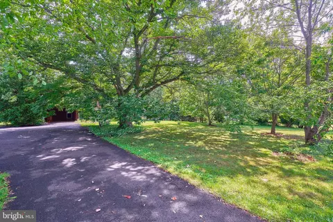 15901 Barnesville Rd, Boyds, MD 20841 photo 4