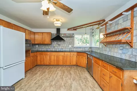 15901 Barnesville Rd, Boyds, MD 20841 photo 16