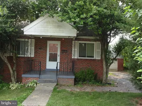 611 Buckingham Dr, Silver Spring, MD 20901
