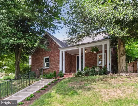 9100 Kingsbury Dr, Silver Spring, MD 20910