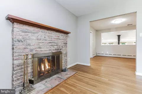 11407 Norris Dr, Silver Spring, MD 20902 photo 5
