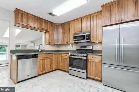 11407 Norris Dr, Silver Spring, MD 20902 photo 8