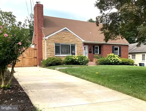 2707 Jennings Rd, Kensington, MD 20895