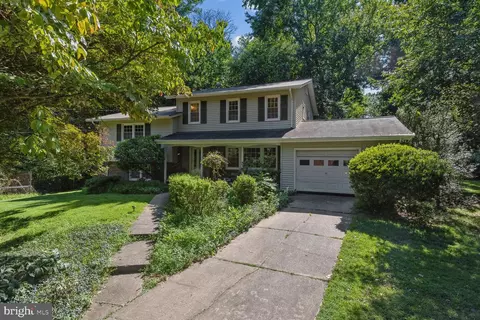 7 Manorvale Ct, Rockville, MD 20853