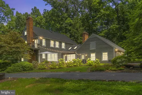 8304 Exodus Dr, Gaithersburg, MD 20882